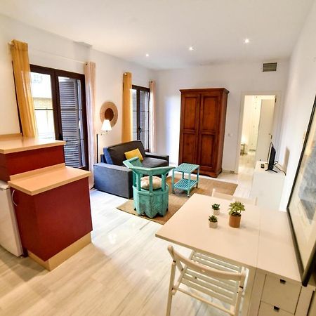 New! City Centre Apartment 塞维利亚 外观 照片